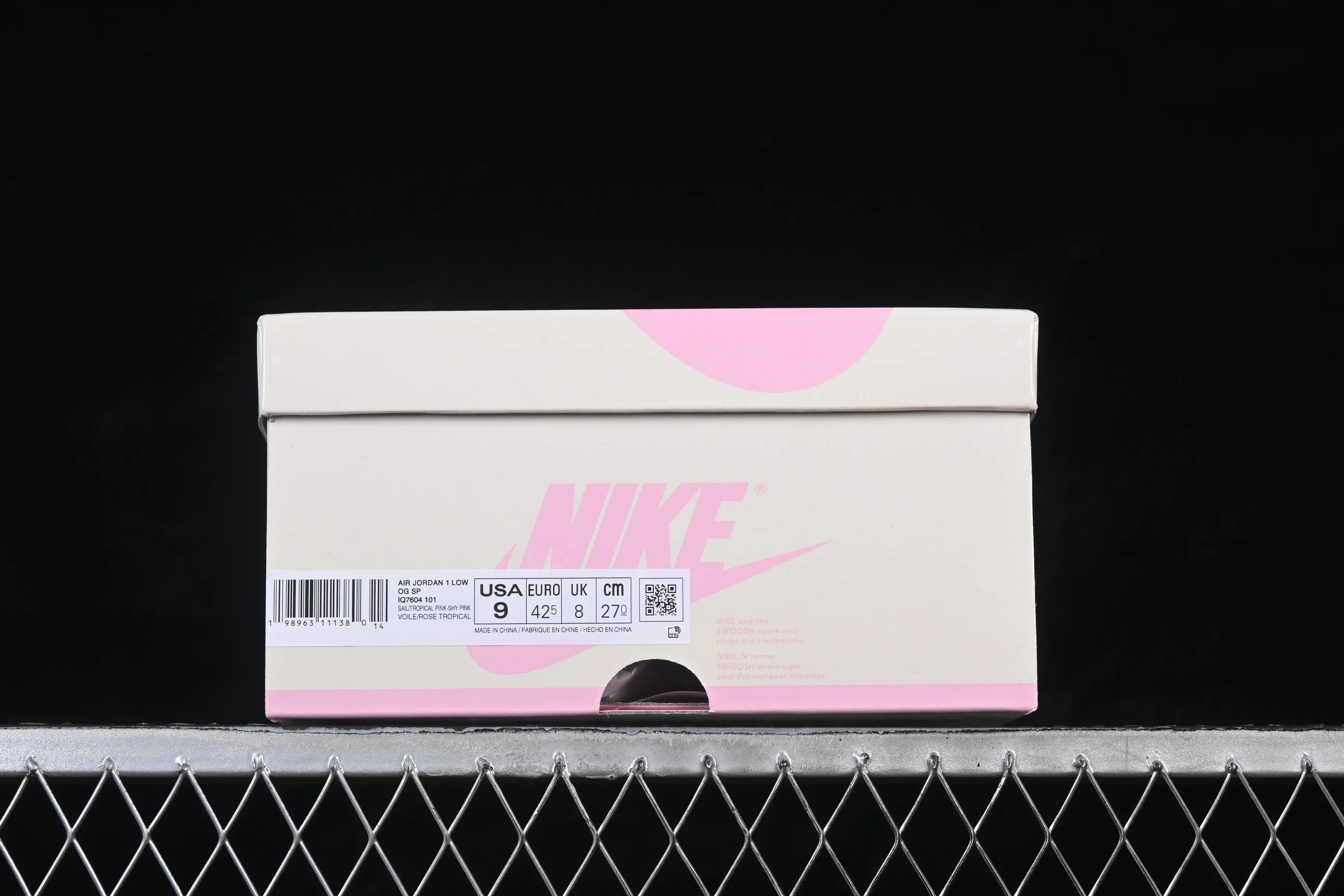 All categories Air Jordan Jordan series basketball shoes Air Jordan 1 Low pure original version Travis Scott x Air Jordan 1 Low OG AJ1 Joe 1 undercut low IQ7604-101